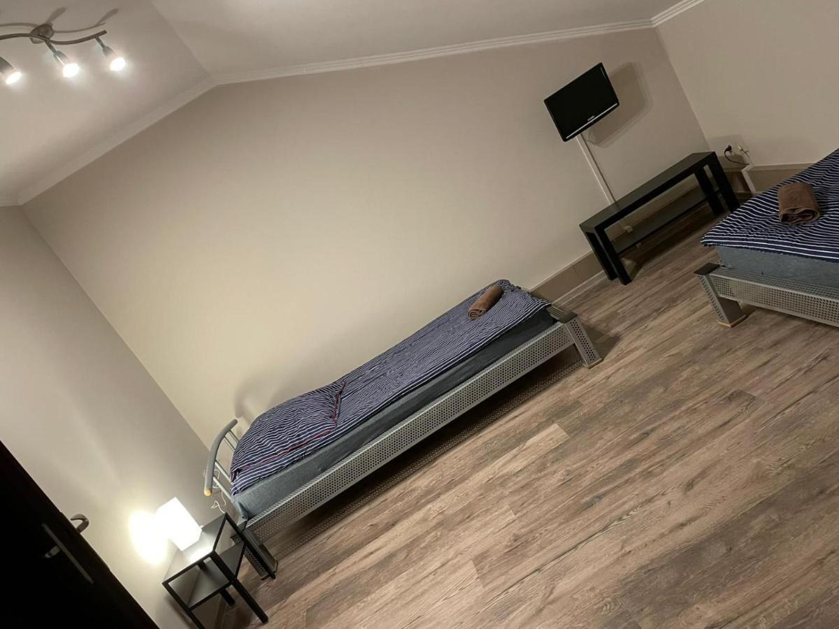 Europa Bed and Breakfast Koscielec Buitenkant foto