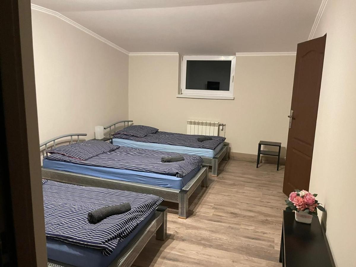Europa Bed and Breakfast Koscielec Buitenkant foto