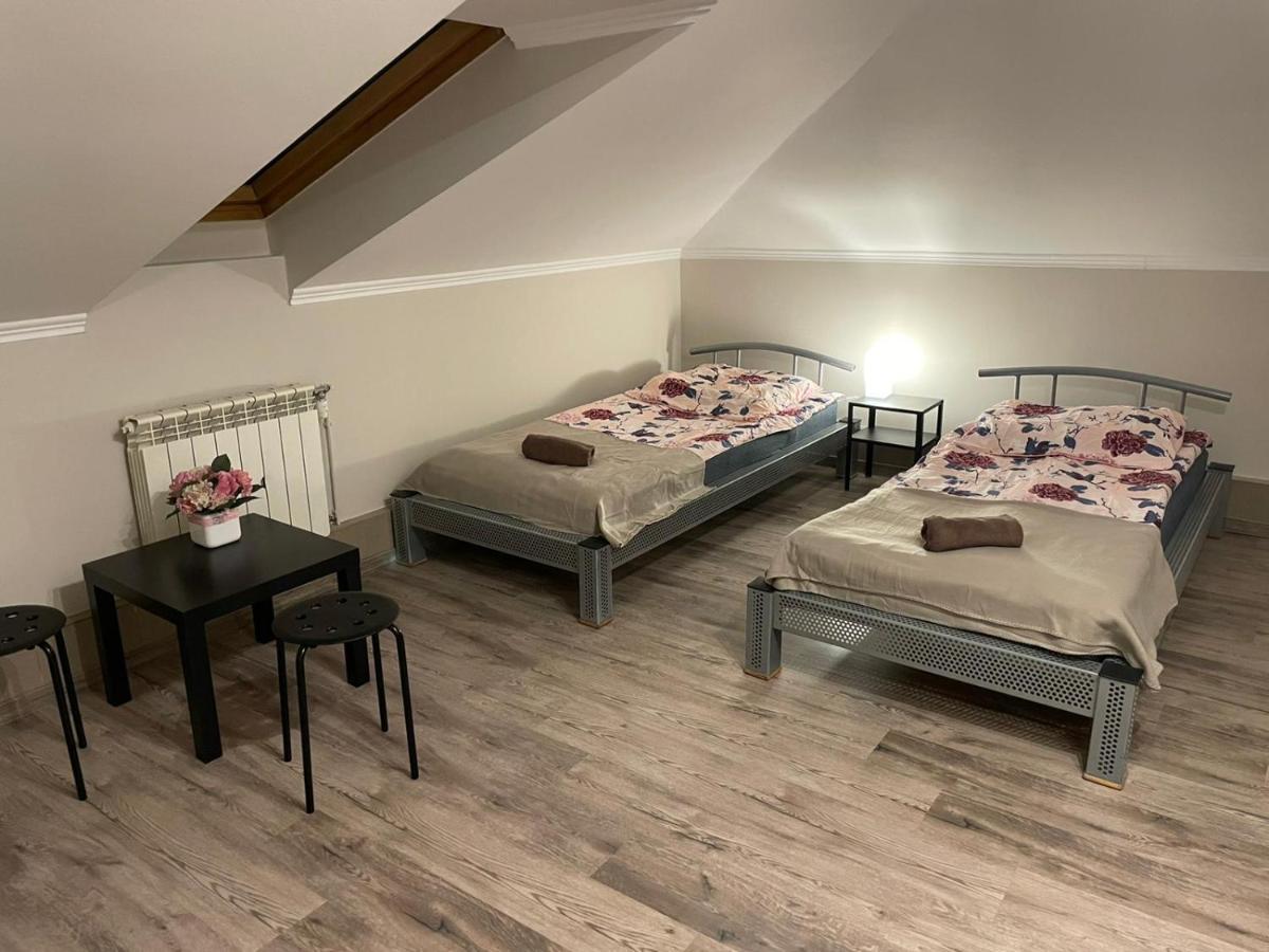 Europa Bed and Breakfast Koscielec Buitenkant foto